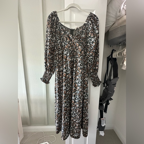 Pinkblush Dresses & Skirts - MATERNITY navy floral Women's Dress